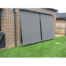 Bạt cuốn che nắng mưa ngoài trời siêu đẹp