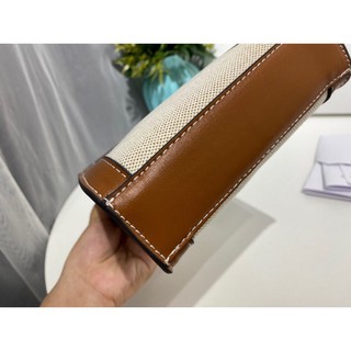 Túi xách, đeo chéo dáng hộp