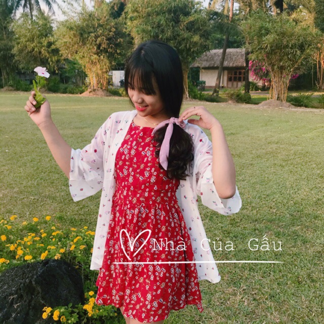 Khoác kimono đi biển hoa nhí xinh cực kỳ