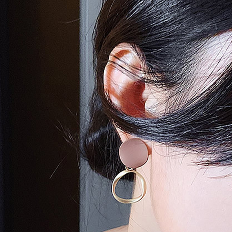 Bông tai thời trang độc đáo dành cho nữ