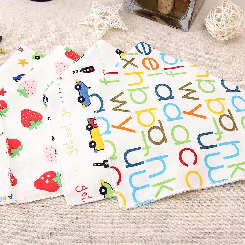 Yếm Ăn Cotton Hình Tam Giác Kiểu Hoạt Hình Xinh Xắn Cho Bé