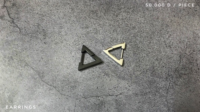 Khuyên vòng tam giác