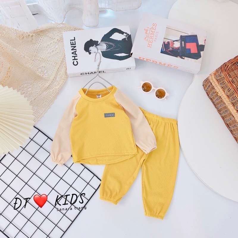 Bộ thu đông in logo Cookie cho bé, chất liệu len tăm cao cấp