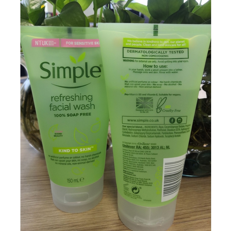 Gel rửa mặt Simple Kind To Skin Refreshing Facial Wash 150ml/Tuýp