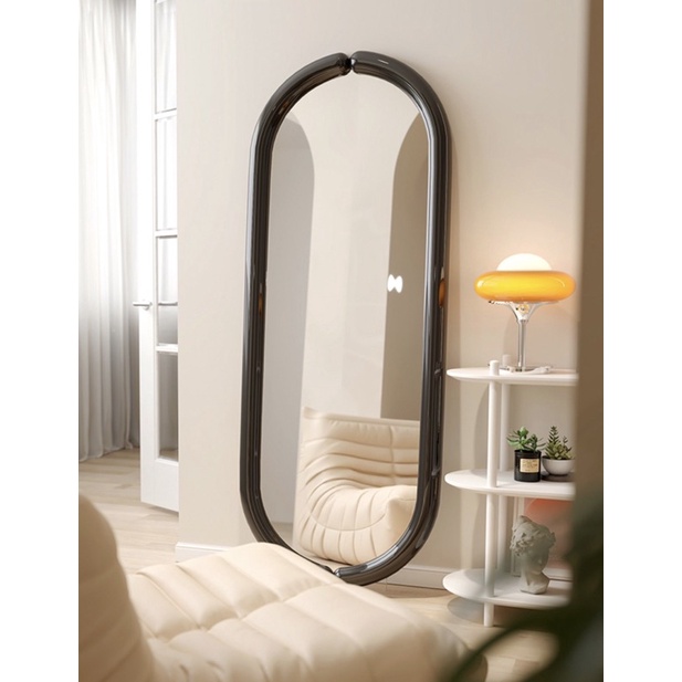 Gương để sàn trang trí phòng, studio phong cách Bắc Âu