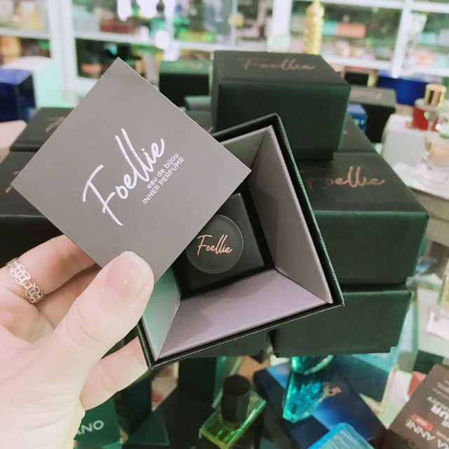 Nước Hoa Vùng Kín Foellie 5ml