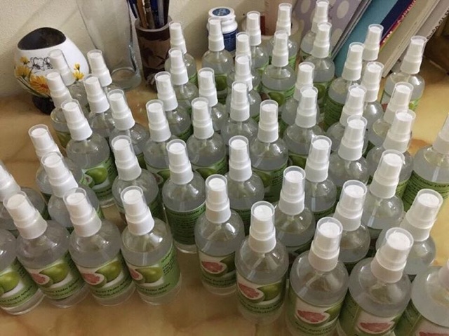 Tinh dầu bưởi xịt tóc chống rụng 1 chai 100ml | BigBuy360 - bigbuy360.vn