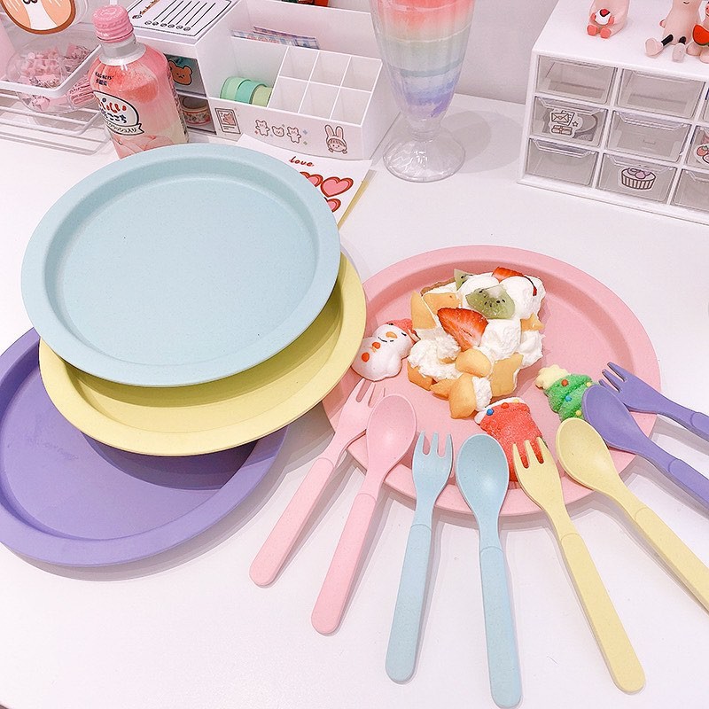 Set Muỗng Nĩa Và Đĩa Màu