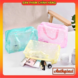 Túi đựng mỹ phẩm du lịch chống nước trong suốt và nhỏ gọn giúp bạn dễ dàng mang theo bất kì nơi đâu