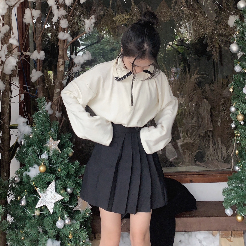 Áo cổ lọ oversize khoá kéo cổ