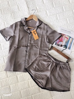 bộ pijama đùi chạy viền cổ chất lụa