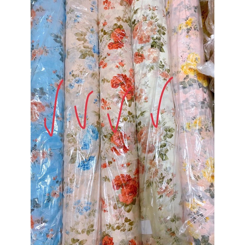 Đầm cổ vuông hoa nhí xếp ly