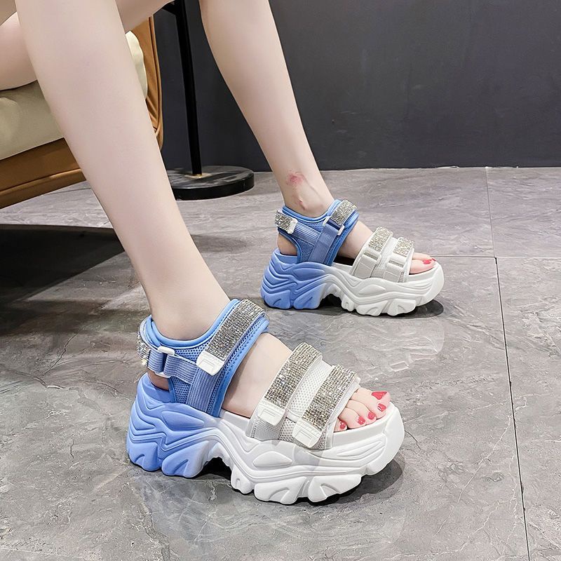 Sandal Đi Biển Đế Xuồng Phong Cách Thời Trang Mới 2022