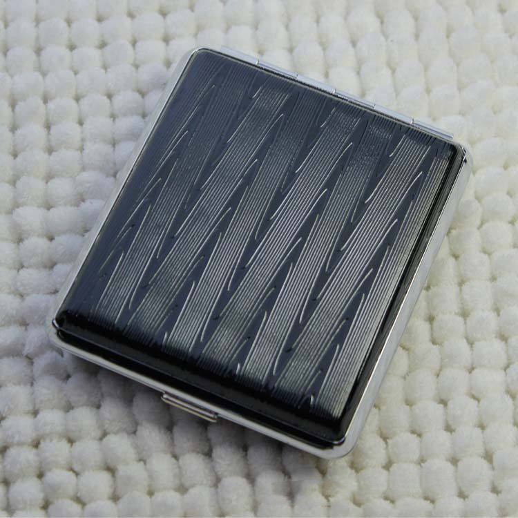 Bao Đựng Thuốc 20 Điếu Thuốc Kiểu 2 (Mẫu Ngẫu Nhiên )