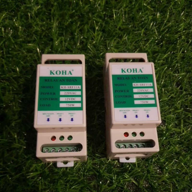 Role an toàn cho phao điện Koha-SRF11A chuyển nguồn 220V máy bơm thành 12V chống giật rò rỉ điện.