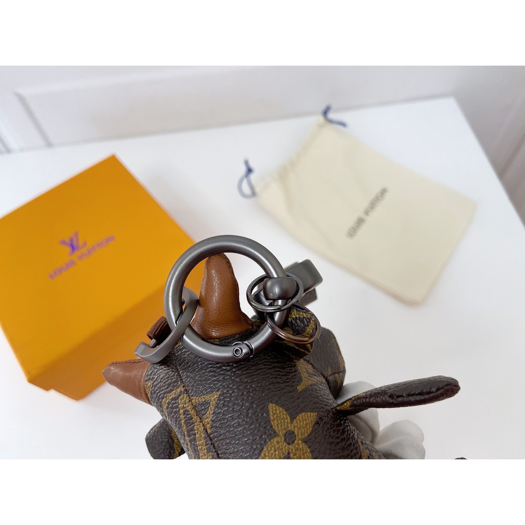 Móc Khóa Hình Xô Đựng Phụ Kiện Trang Trí Túi Xách Cao Cấp