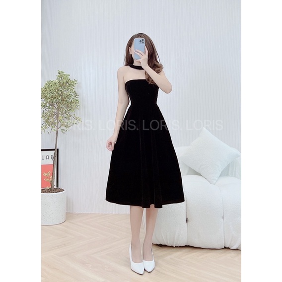 Đầm dự tiệc vải nhung màu đen nơ sau lưng quý phái