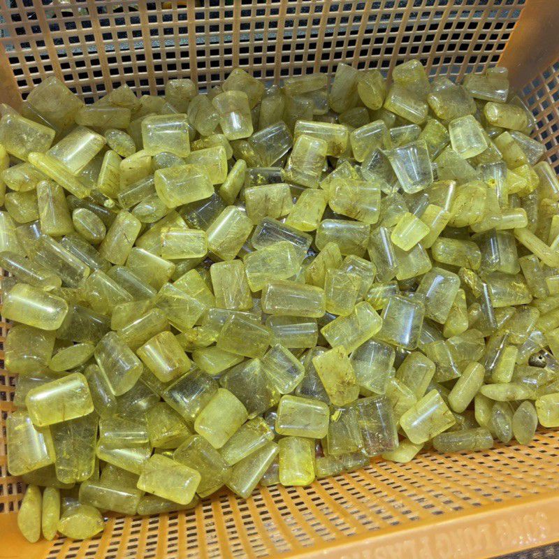 Mặt dây chuyền nam nữ đá tóc vàng hình trụ ý nghĩa vững chắc công danh tài lộc