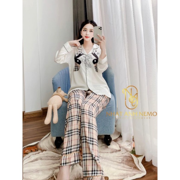Pijama hàng thiết kế họa tiết gấu buberry lụa xước cao cấp.Ảnh shop chụp thật ở cuối trang nha khách