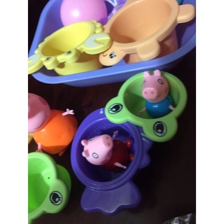 Hộp đồ chơi gia đình heo peppa picnic