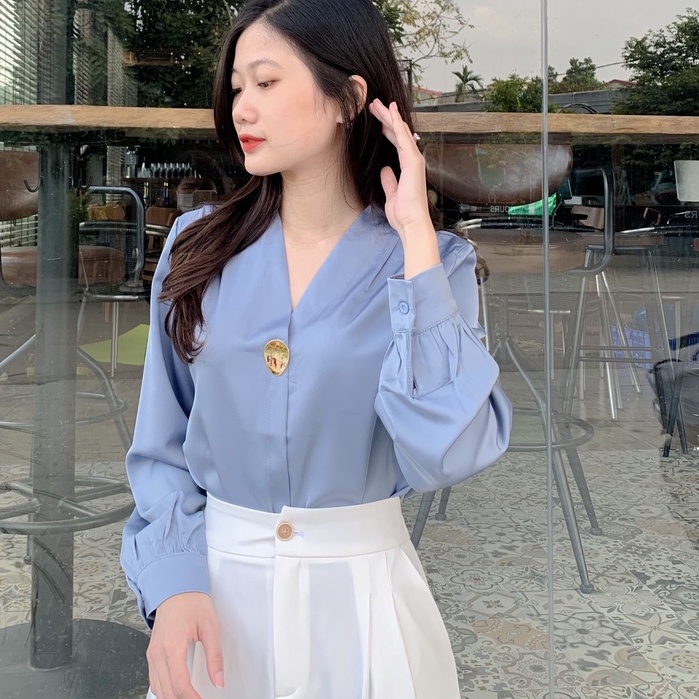 Áo sơ mi DAISY áo sơ mi nữ dài tay chất liệu lụa latin mềm mại, bóng mịn kiểu cổ V không nút (Freesize ) Mã 8016