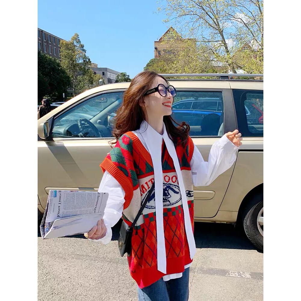 (ORDER) Áo len nữ cổ bẻ POLO họa tiết hình thoi màu đỏ giáng sinh+ Áo len gile form rộng | BigBuy360 - bigbuy360.vn