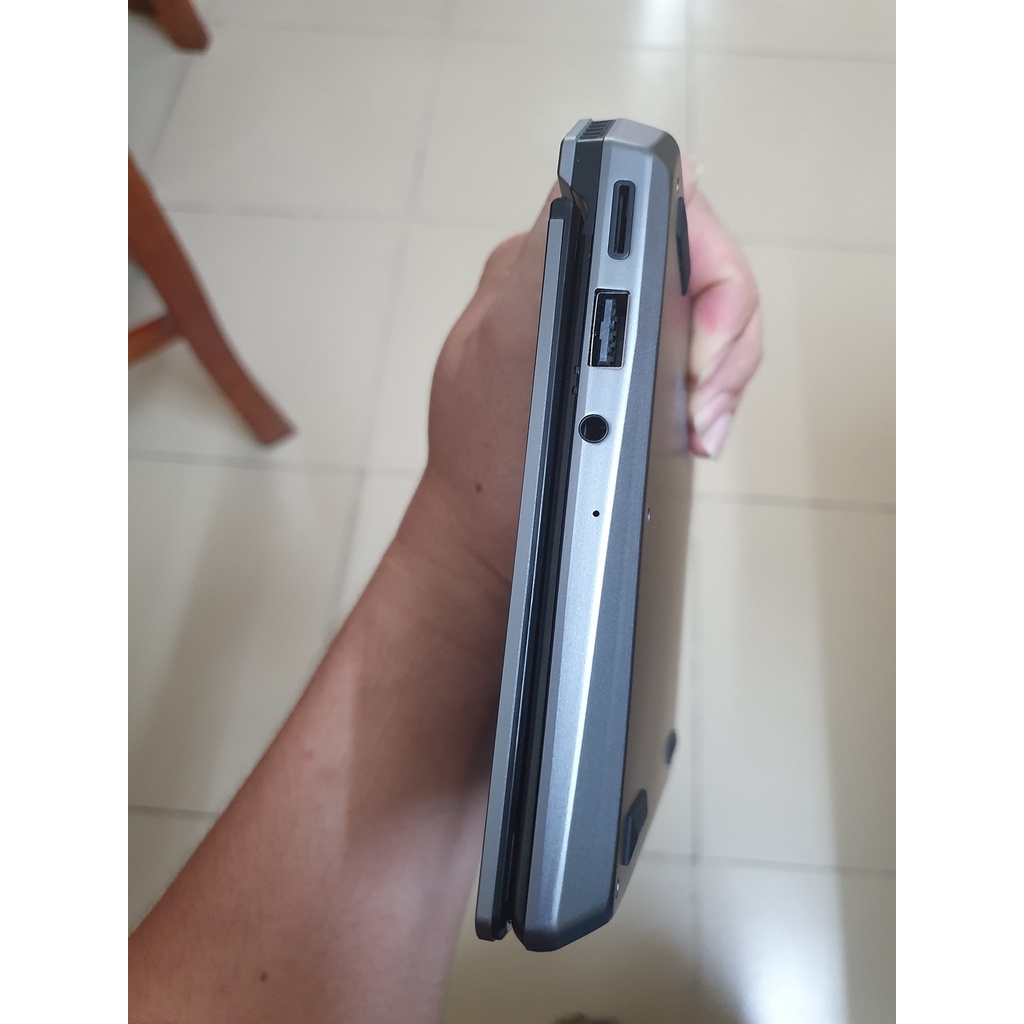 Laptop mini 7 inch nhỏ gọn có camera, cấu hình cao đủ sức làm việc, giải trí | BigBuy360 - bigbuy360.vn