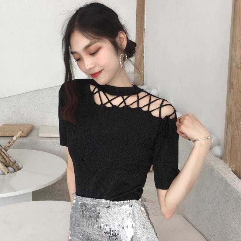 Áo Thun Nữ Ngắn Tay Cổ Tròn Khoét Vai Thời Trang Hàn