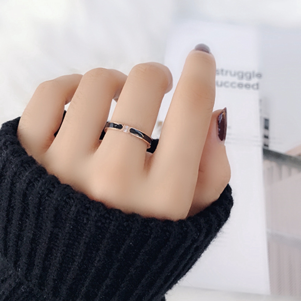 Nhẫn đeo tay bằng thép titan không gỉ dành cho nam / nữ