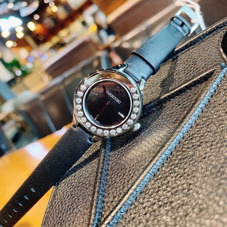 Đồng hồ nữ Swarovski Lovely Crystals 5242898
