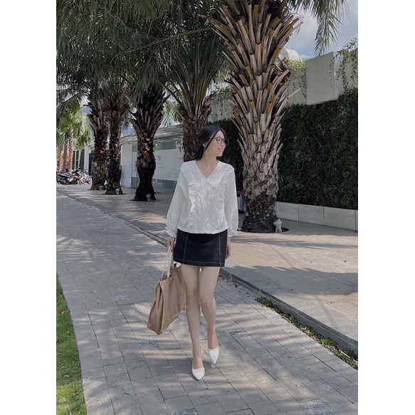Áo kiểu tay dài cổ V THE CIU - Meiko Top