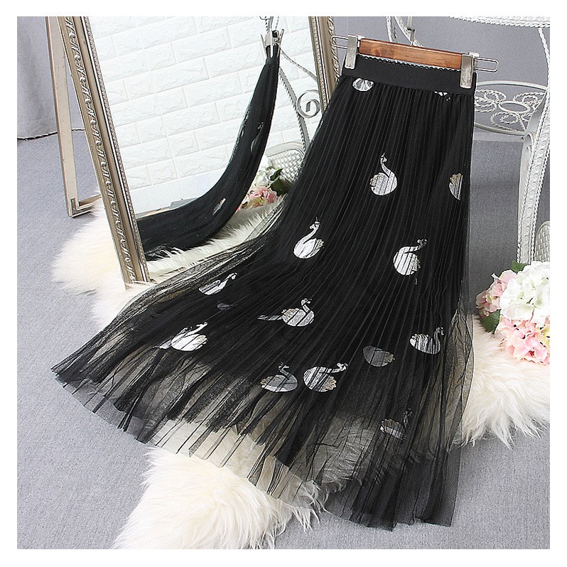 Chân váy xếp ly thêu lông vũ VD0032 | BigBuy360 - bigbuy360.vn