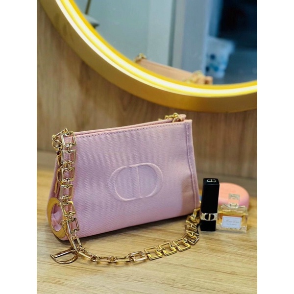 ♥️ Túi Vip Gift Bag DI. OR  màu hồng xinh xắn gắn phụ kiện charm xịn xò