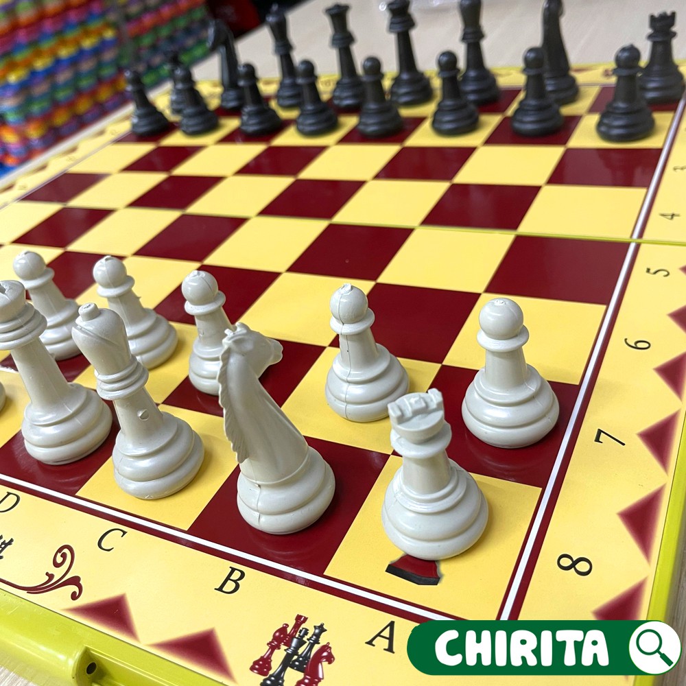 Bàn Cờ Vua Quốc Tế Nhựa Cao Cấp Kèm Quân Cờ Trung Lê - Bộ Cờ Vua Mini/ Size Lớn Boardgame - Đồ Chơi Trí Tuệ CHIRITA