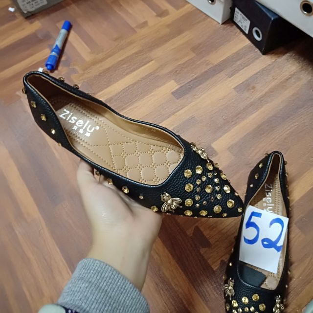 Giầy bệt đen