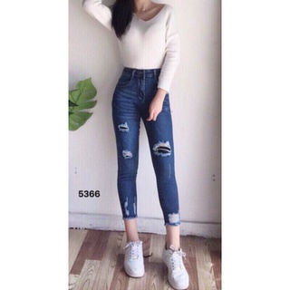 quần jean lửng nữ form đứng