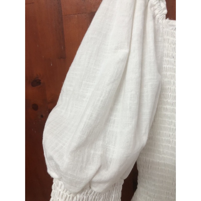 Đầm trắng aut nhún