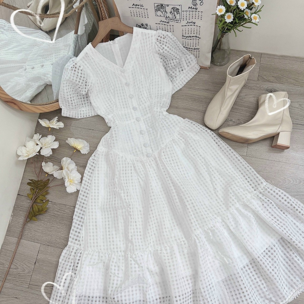 Đầm trắng xòe phối nút bọc xinh xắn đáng yêu White Dress
