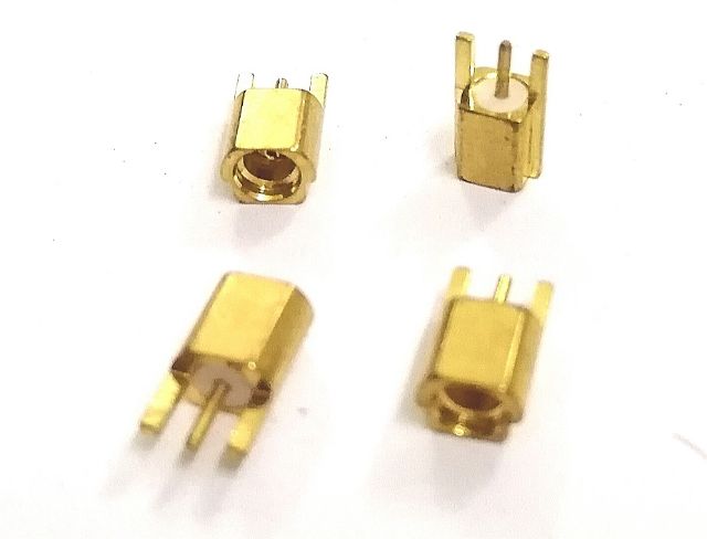 Đầu jack MMCX 3 chân hàn dây nối tại nghe DIY