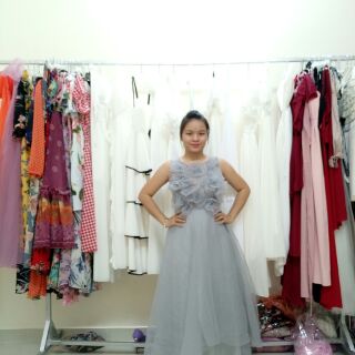 Đầm xòe đính hoa xinh xắn