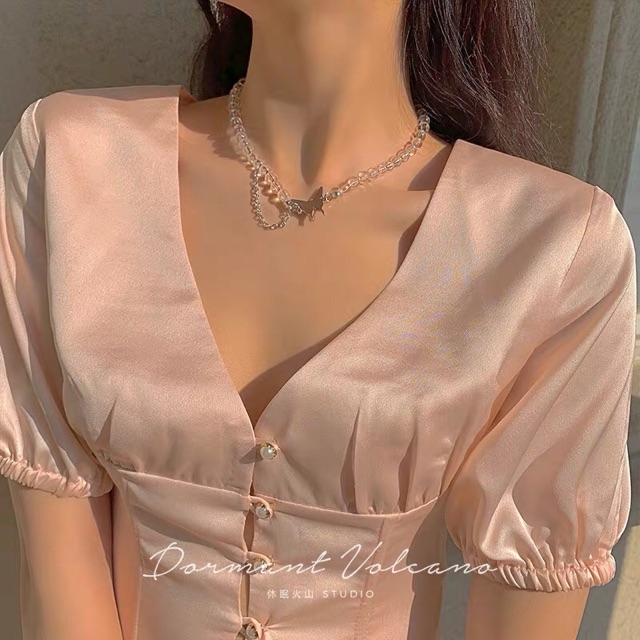 Vòng cổ xinh hình bướm