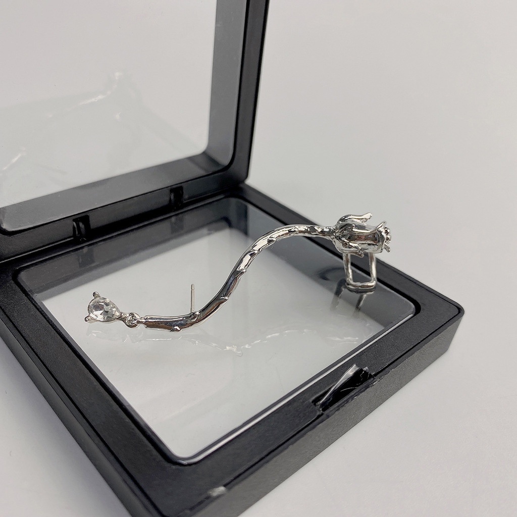 Khuyên tai hình hoa hồng đính đá kim cương cho nữ