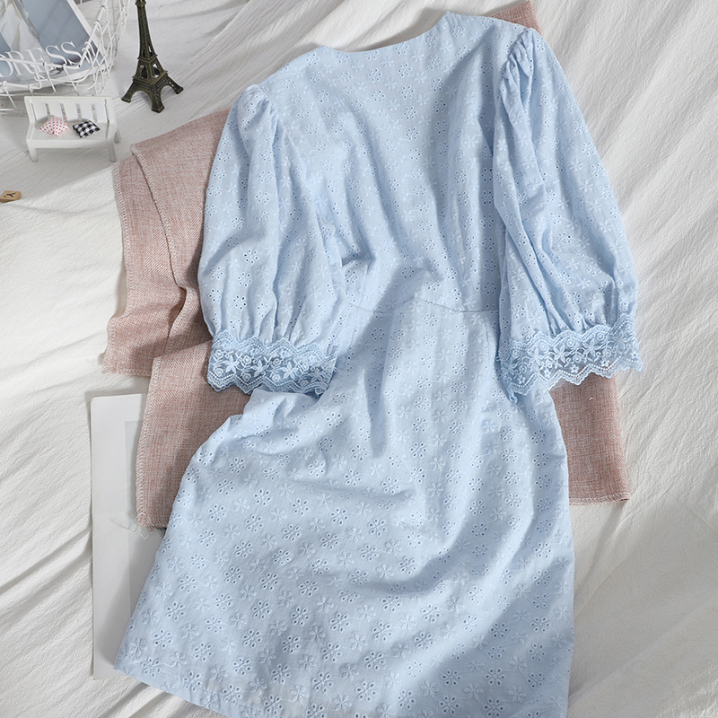 Đầm Nữ Tay Ngắn Cổ Chữ V Phối Ren Phong Cách Hàn Quốc Mới | BigBuy360 - bigbuy360.vn