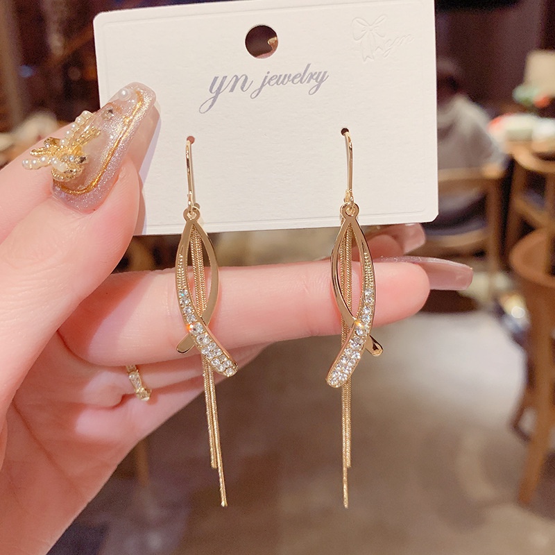 Khuyên Tai Tua Rua Dài Hình Chữ Thập Đính Đá Zircon Cá Tính Thời Trang Mới