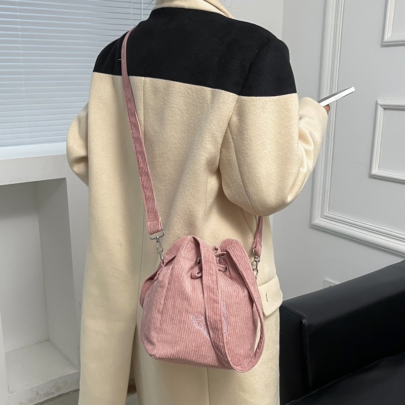 Túi Xách Nữ Vải Nhung Cỡ Nhỏ Thời Trang