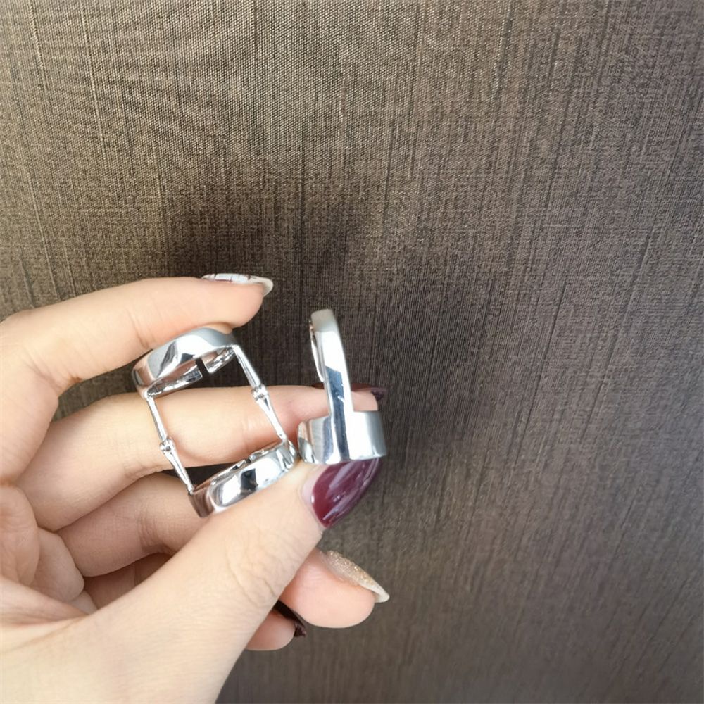 Nhẫn đeo ngón tay phong cách hình học thời trang ấn tượng