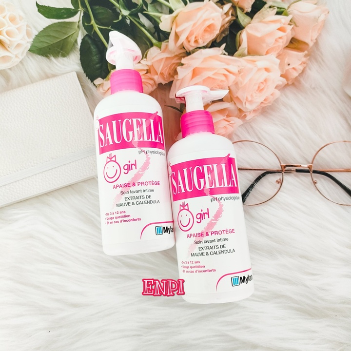 Dung dịch vệ sinh bé gái Saugella Pháp