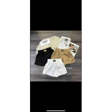 Quần sóc lụa tag chữ