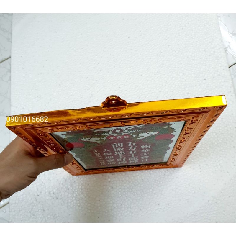 Bài vị Thần Tài Thổ Địa  mang lại may mắn cho gia chủ.