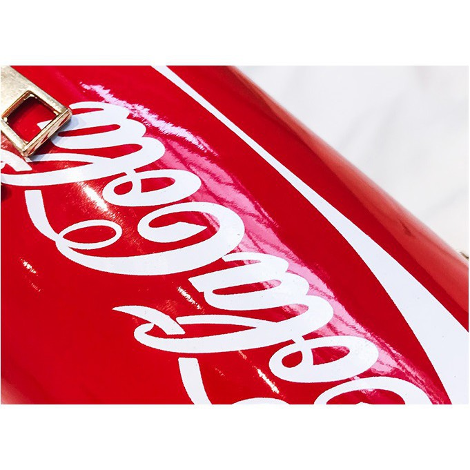 Túi đeo hình lon Coca, Pepsi độc lạ